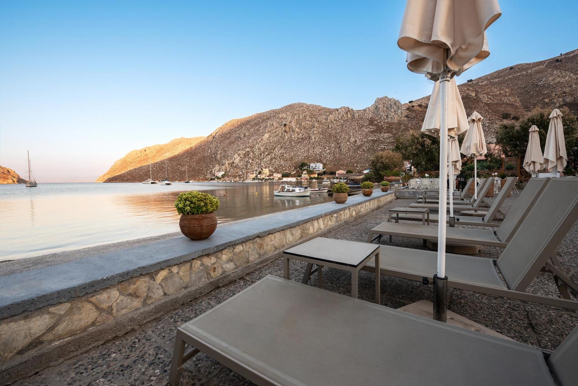 Pedi Beach Hotel Sými Luaran gambar